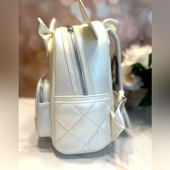NWT! Wedding Loungefly Minnie Mouse Iridescent Pearl Backpack and Wallet Combo - Picture 8 of 14